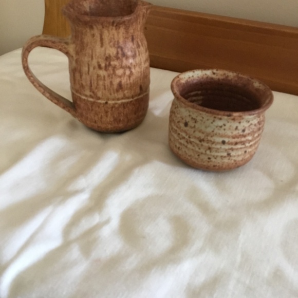 Pottery Cream and Sugar Set - Picture 3 of 6